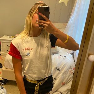TOMMY HILFIGER T-SHIRT!!!